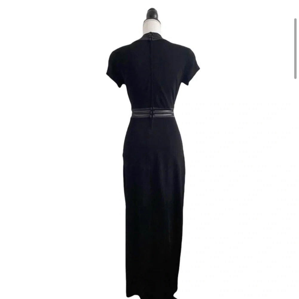Tadashi Shoji Mesh Panel Black Full Length Dress - Picture 3 of 11